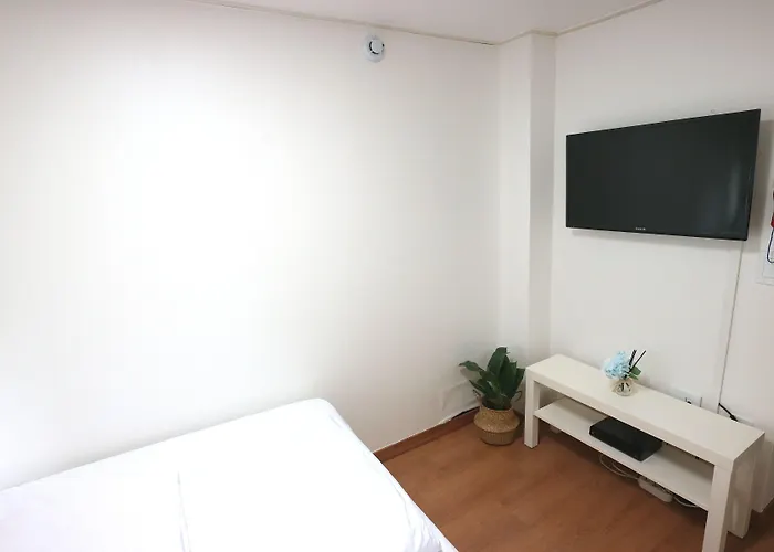 Guest house 24 Station 3*
